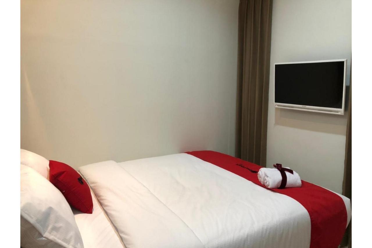 Reddoorz @ Dukuh Kupang Hotel Surabaya